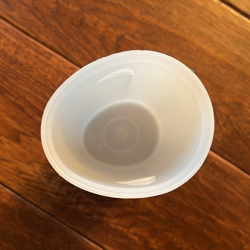 Vintage 1970's Tupperware Sweet Saver with Flip Pour Spout Container - Picture 8 of 9